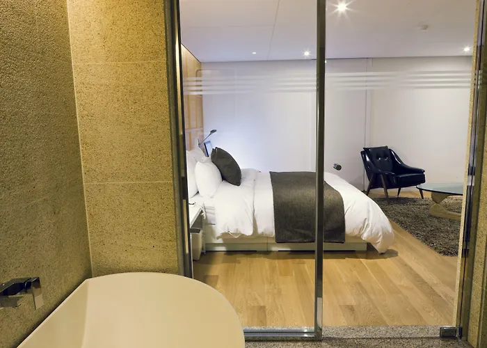 Amare Hotel 2*