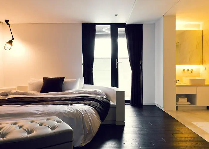 Amare Hotel 2*