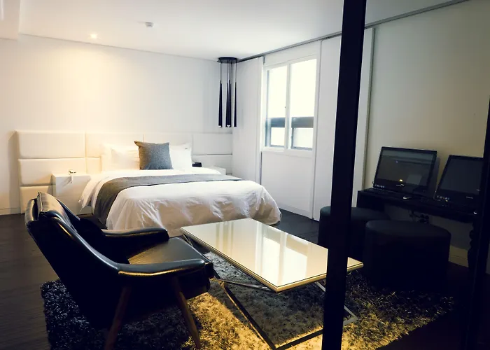 Hotel Amare