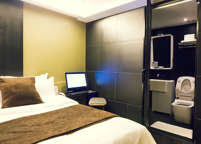 Amare Hotel 2*