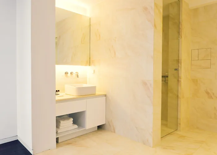 Amare Hotel 2*