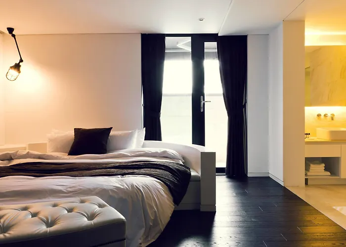 Hotel Amare